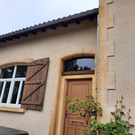 Chez Line Et Pierre: Appartement Spacieux, Lumineux Et Equipe 瑟鲁堡 外观 照片